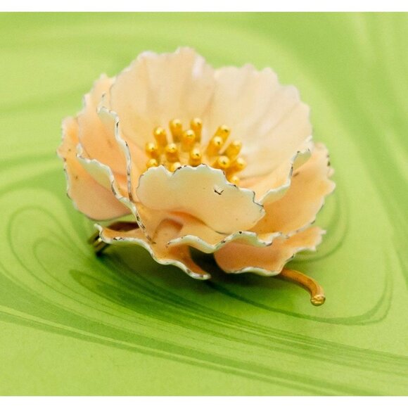 Vintage Art Nouveau Intricate Golden Floral Brooch - W16 - Picture 2 of 3